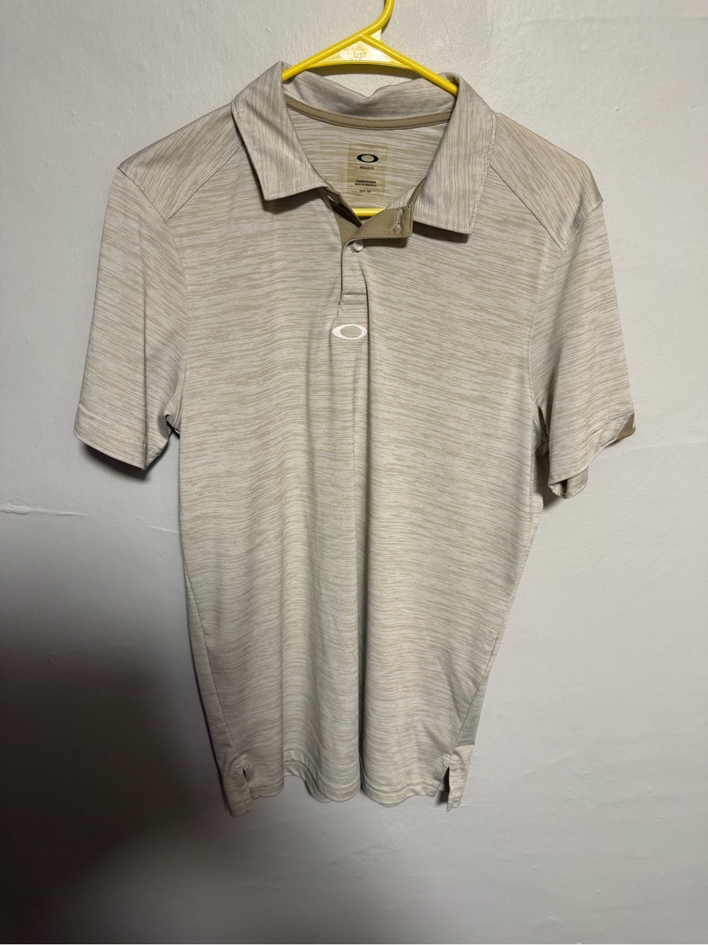 Oakley Men's Heathered Light Beige Polo